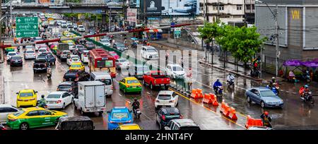 Rush Hour großer Stau im geschäftigen Bangkok Thailand. Stockfoto