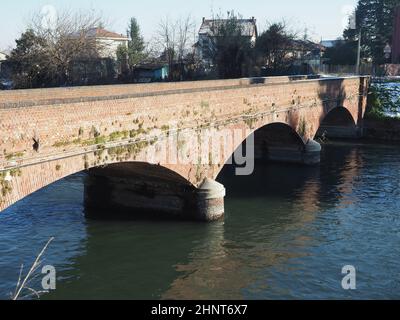 Canale Cavour Kanal in Chivasso Stockfoto