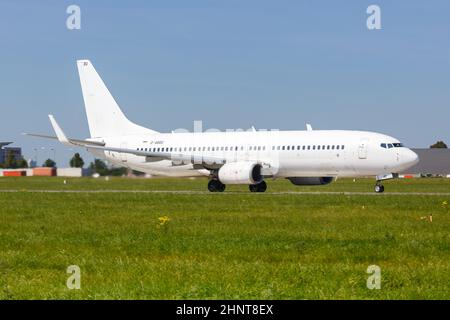 TUI Boeing 737-800 Flugzeug Stuttgart Flughafen in Deutschland Stockfoto