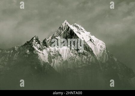 Sternenhimmel über Machhepuchare und Annapurna Base Camp - Nepal, Himalaya Stockfoto