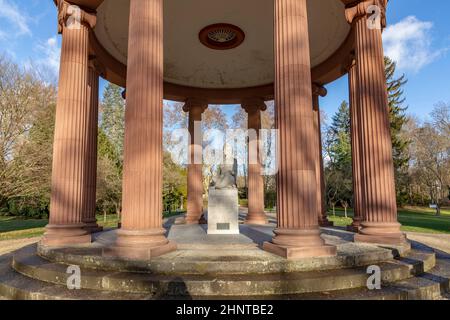 Kurpark mit malerischem alten elisabethen-Brunnen in Bad Homburg Stockfoto