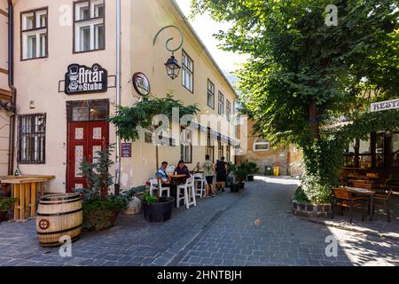 Die historischen versteckten Straßen von Brasov in Rumänien Stockfoto