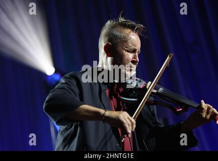 Nigel Kennedy live bei der Ausgabe 26rd des Summer Jazz Festivals in Krakau Stockfoto