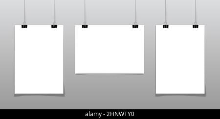 Set von 2 blanken Plakaten, die an einem Faden mit schwarzen Clipsan einer Wand als minimalistisches Stil Portfolio hängen, Galerie Präsentationskonzept. 3d-Illustration Stockfoto