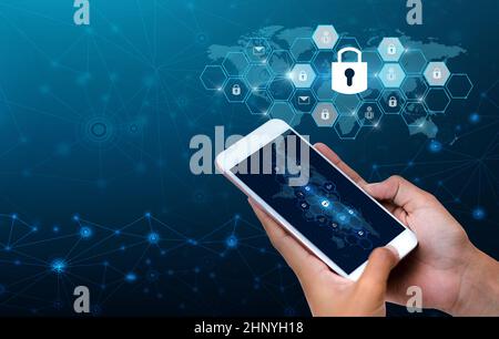 Entsperrtes Smartphone sperren Internet Phone hand Geschäftsleute drücken Sie das Telefon im Internet zu kommunizieren. Cyber Security Konzept Handschutz net Stockfoto