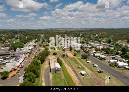 Luftaufnahme des kleinen Dorfes Wondai Queensland Australia auf dem Bunya Highway Stockfoto