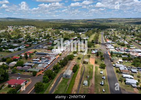 Luftaufnahme des kleinen Dorfes Wondai Queensland Australia auf dem Bunya Highway Stockfoto