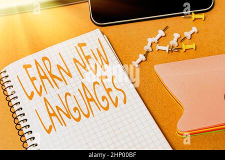 Inspiration showing sign Lernen Sie neue Sprachen, Internet-Konzept Entwicklung der Fähigkeit, in fremder Sprache Multiple Assorted Collection Office S zu kommunizieren Stockfoto
