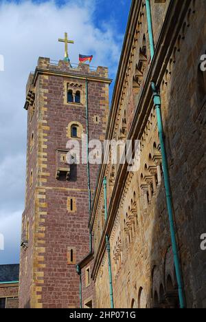 Wartburg bei Eisenach, Bergfried und Innenhof, Deutschland, Europa. Ein Wachturm ist eine Art befestigter Turm, der in Schlössern errichtet wurde Stockfoto