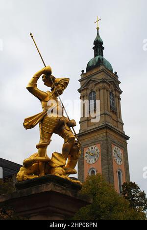 Georgskirche und Georgbrunnen in Eisenach (Deutschland) Stockfoto