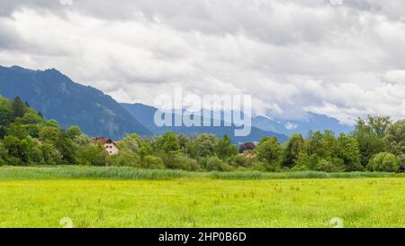 Idyllische Landschaft rund um Immenstadt, einer Stadt im Oberallgäu in Bayern, Deutschland Stockfoto