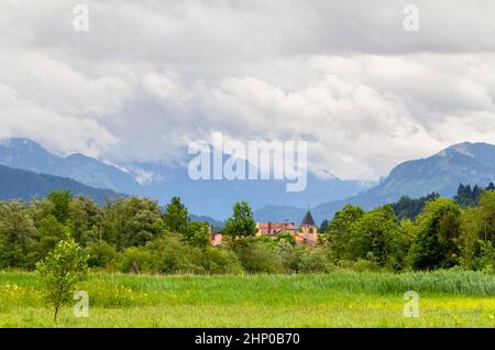 Idyllische Landschaft rund um Immenstadt, einer Stadt im Oberallgäu in Bayern, Deutschland Stockfoto