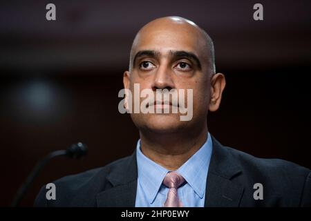 Washington DC, USA. 17th. Februar 2022. Ravi Chaudhary erscheint vor einer Anhörung des Senatsausschusses für bewaffnete Dienste wegen seiner Ernennung zum stellvertretenden Sekretär der Luftwaffe im Dirksen Senate Office Building in Washington, DC, USA, Donnerstag, 17. Februar, 2022. Foto von Rod Lampey/CNP/ABACAPRESS.COM Quelle: Abaca Press/Alamy Live News Stockfoto