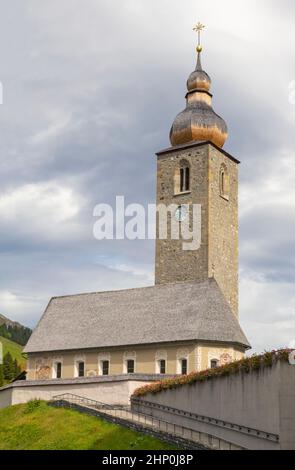 Kirche St. Nikolaus von Lech in Lech am Arlberg im Bezirk Bludenz in Österreich Stockfoto