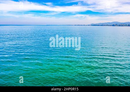 Wunderschöne herrliche Küstenlinie und Strandlandschaft Panoramablick auf den Lam ru Lamru Nationalpark in Khao Lak Phang-nga Thailand. Stockfoto