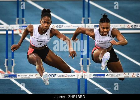 Lievin, Frankreich. 17th. Februar 2022. Laeticia BAPTE aus Frankreich und Devynne CHARLTON aus Bahamas während der Leichtathletik-Hallenwelttour, Treffen mit Hauts-de France Pas de Calais am 17. Februar 2022 in der Arena Stade Couvert in Lievin, Frankreich - Foto: Matthieu Mirville/DPPI/LiveMedia Kredit: Unabhängige Fotoagentur/Alamy Live News Stockfoto