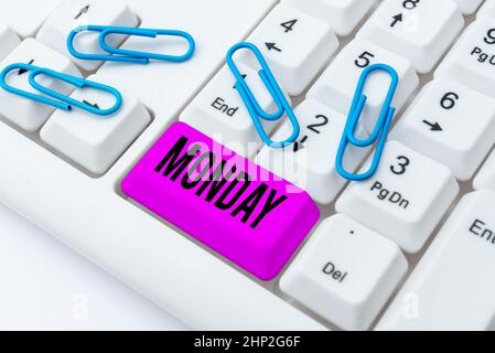 Textunterschrift präsentiert Montag, Internet-Konzept der Tag der Woche nach Sonntag und vor Dienstag Tag des Mondes Veröffentlichung von Schreibschriften Dokumente Stockfoto