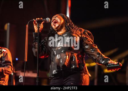 Shemekia Copeland tritt beim National Folk Festival 2021 in Salisbury Maryland auf Stockfoto