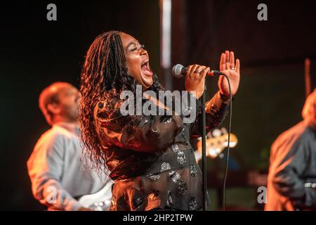 Shemekia Copeland tritt beim National Folk Festival 2021 in Salisbury Maryland auf Stockfoto