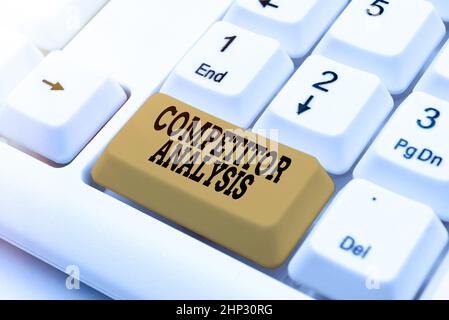 Konzeptionelle Darstellung Wettbewerbsanalyse, Konzept Bedeutung Bestimmen Sie die Stärke Schwäche des Wettbewerbs Markt Schreiben interessante Online-Themen, Typin Stockfoto