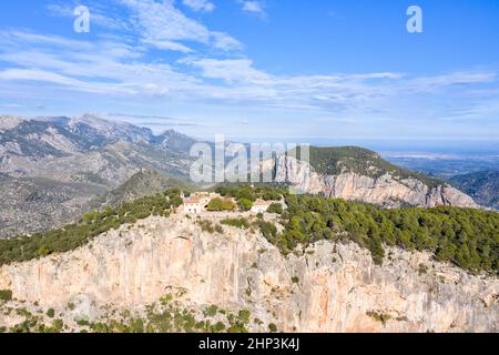 Ruinen der Burg Castell Alaro auf Mallorca Berglandschaft Landschaft Reise Reisen Urlaub Urlaub Luftbild Ansicht in Spanien Stockfoto