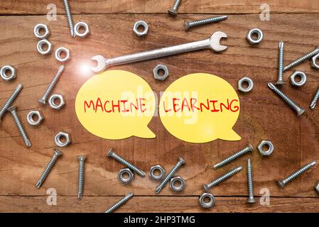 Schild mit Machine Learning, Business Showcase Geben Sie Computern die Möglichkeit, mit Daten unterrichtet zu werden Neue Ideen Brainstoming für die Wartungsplanung Stockfoto