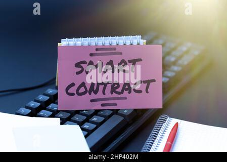 Konzeptunterschrift Smart Contract, Word für digitale Vereinbarung zur Steuerung der Übertragung digitaler Währungen abstrakte Schreibkraft Üben Speed Typing, P Stockfoto
