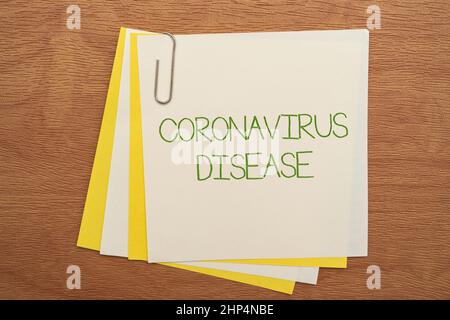 Handschrift Text Coronavirus-Krankheit, konzeptuelles Foto definiert als Krankheit, die durch einen neuartigen Virus verursacht wird SARSCoV2 Multiple Assorted Collection Office Station Stockfoto