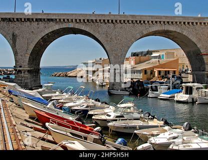 Das Vallon des Auffes ein kleiner Fischereihafen in der Stadt Marseille, Bouches-du-Rhone, Provence-Alpes-Cote d'Azur, Frankreich Stockfoto