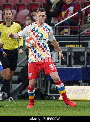 18. Februar 2022, Mewa Arena, Mainz, GER, 1.FBL, 1.FSV FSV FSV Mainz 05 vs Bayer 04 Leverkusen, DFL-Vorschriften verbieten die Verwendung von Fotografien als Bildsequenzen und/oder quasi-Video. Im Bild Dominik Kohr (Mainz) Stockfoto