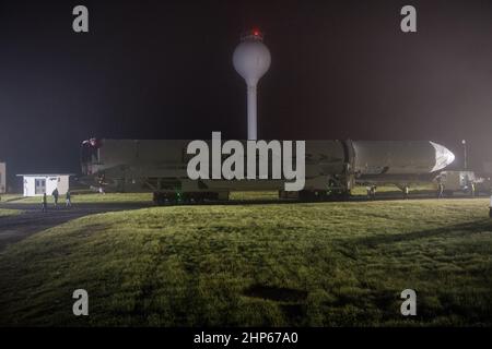 Eine Orbital ATK-Rakete wird beim Start von Pad-0A in der Wallops Flight Facility am Donnerstag, den 17. Mai 2018 in Wallops Island, VA, gesehen. Die Antares wird eine Cygnus-Raumsonde auf einer Frachterückführungsmission zur Internationalen Raumstation starten. Stockfoto