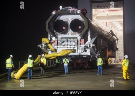 Eine Orbital ATK-Rakete wird beim Start von Pad-0A in der Wallops Flight Facility am Donnerstag, den 17. Mai 2018 in Wallops Island, VA, gesehen. Die Antares wird eine Cygnus-Raumsonde auf einer Frachterückführungsmission zur Internationalen Raumstation starten. Stockfoto