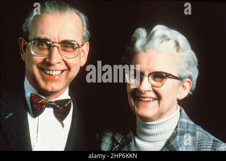 James und Elizabeth Miller, Gründungsfakultät der University of Wisconsin McArdle Laboratory for Cancer Research. Auch die Abteilung für Onkologie an der UW-Madison Ca. Unbekanntes Datum Stockfoto