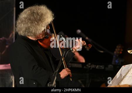 Roma, Italien. 18th. Februar 2022. Angelo Branduardi während des Konzerts Il Cammino dell'Anima im Auditorium Parco della Musica, 16th. Februar 2022, Rom, Italien Credit: Independent Photo Agency/Alamy Live News Stockfoto