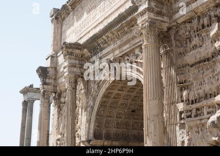 24. april 2018, Forum Romanum, Fori romani, antike Stätte der antiken Stadt Rom, in Rom in der Nähe des Palatino-Hügels Stockfoto