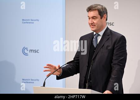 München, Deutschland. 19th. Februar 2022. Der bayerische Ministerpräsident Markus Söder (CSU) spricht auf der Münchner Sicherheitskonferenz 58th. Die Sicherheitskonferenz findet vom 18. Bis 20. Februar 2022 im Hotel Bayerischer Hof statt. Quelle: Tobias Hase/dpa/Alamy Live News Stockfoto