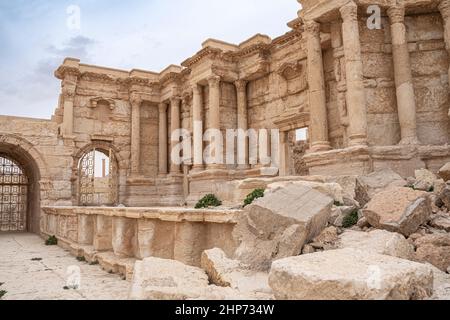 Römische Ruinen in der Wüstenoase von Palmyra, Syrien Stockfoto