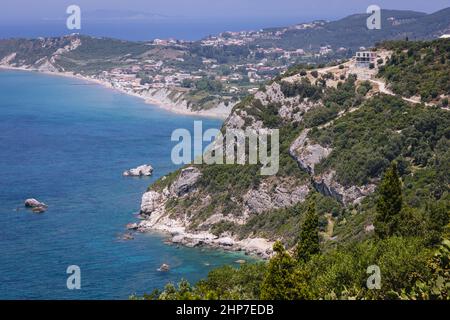 Luftaufnahme vom Aussichtspunkt im Dorf Afionas auf der griechischen Insel Korfu Stockfoto