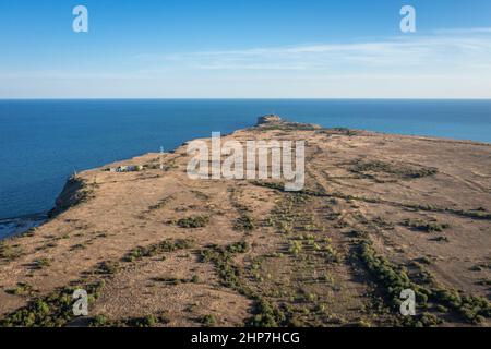 Kaliakra Kap, Blick von Drohne über Bolata Bucht und Strand in der Nähe von Balgarevo Dorf im Kaliakra Naturschutzgebiet, Dobritsch Provinz, nordöstlichen Bulgarien Stockfoto