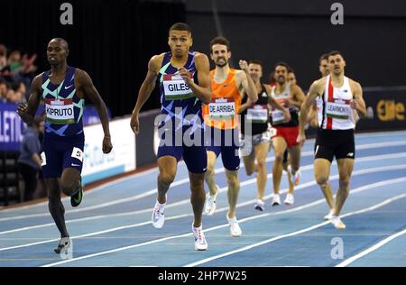 Der britische Elliot Giles (zweite links) tritt beim Finale der Männer 800m beim Muller Indoor Grand Prix Birmingham in der utilita Arena, Birmingham an Bilddatum: Samstag, 19. Februar 2022. Stockfoto