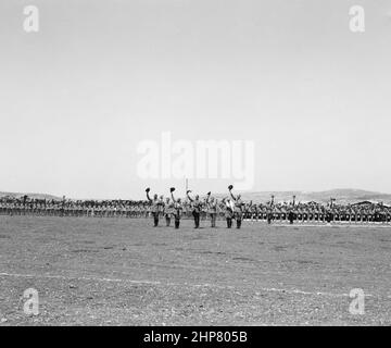 Geschichte des Nahen Ostens: Königsgeburtstag. Prost für den König ca. 1936 Stockfoto