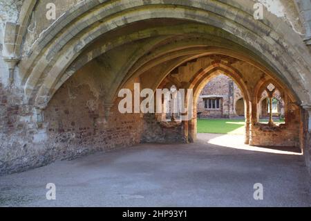 Washford, Watchet, Großbritannien: Ein Blick auf das Kapitelhaus der Zisterzienserabtei Cleeve Stockfoto