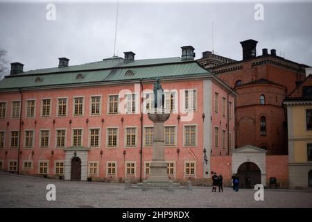 Panoramablick auf Stockholms Altstadt bei bewölktem Wetter im Freien Stockfoto