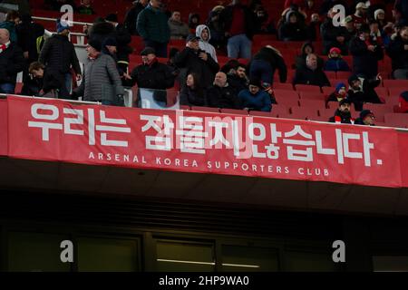 London, Großbritannien. 19th. Februar 2022. Flaggen um das Stadion Arsenal Korea Supporters Club in London, Vereinigtes Königreich am 2/19/2022. (Foto von Richard Washbrooke/News Images/Sipa USA) Quelle: SIPA USA/Alamy Live News Stockfoto