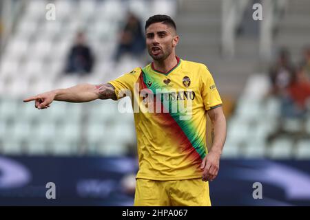 Parma, Italien. 19th. Februar 2022. Marco Capuano (Ternana Calcio) Gesten während Parma Calcio gegen Ternana Calcio, Italienisches Fußballspiel der Serie B in Parma, Italien, Februar 19 2022 Quelle: Independent Photo Agency/Alamy Live News Stockfoto