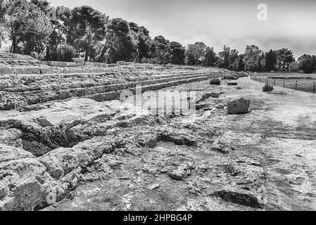 Ruinen des Altars von Ierone II, im Archäologischen Park von Syrakus, Sizilien, Italien Stockfoto