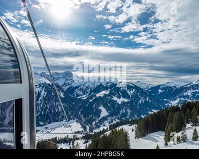 Blick auf die Berge im Bregenzerwald in Österreich Stockfoto