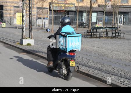 Kopenhagen/Dänemark./20. Februar 2022/. Wolt ist Partner von Delivery man in der dänischen Hauptstadt Kopenhagen Dänemark. (Foto..Francis Dean/Dean Picturs) Stockfoto