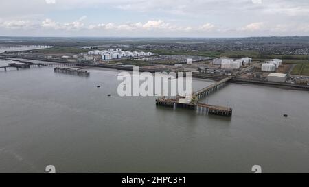 Oikos Storage Ltd Canvey Island Essex Drohne Luftaufnahme von der Themse Stockfoto