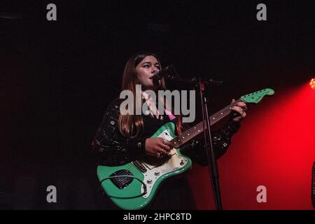 Nass-Bein-unterstützender Inhalator - Barrowland Glasgow 10th Okt 2021 Stockfoto